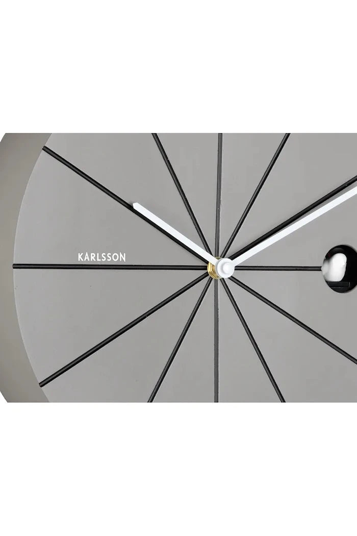 Karlsson Destacado Cuckoo 28 cm Guguklu Duvar Saati