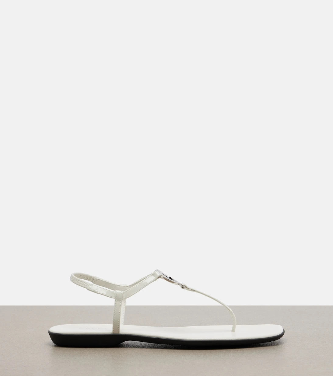 Gucci - Interlocking G leather patent thong sandals