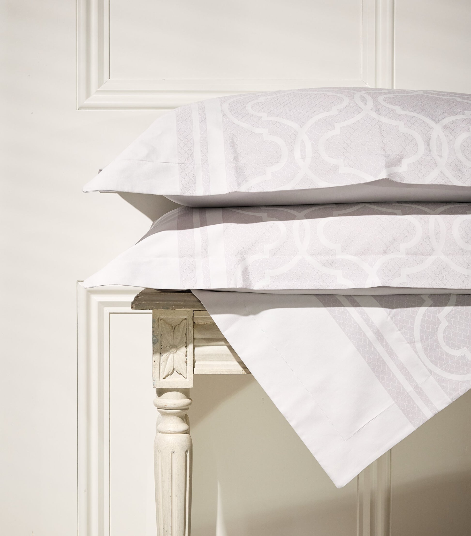 Roowa Super King Fitted Sheet (180cm x 200cm)