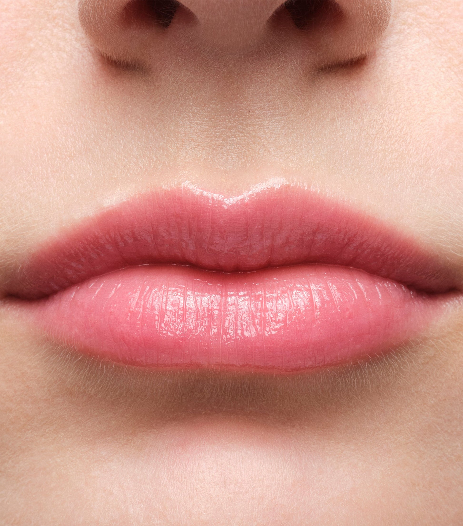 Light Glowing Lip Colour