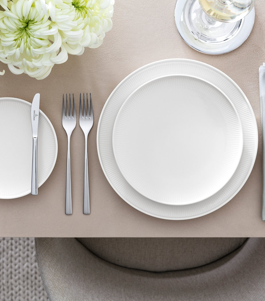 Set of 6 Porcelain Afina Flat Plates (27cm)