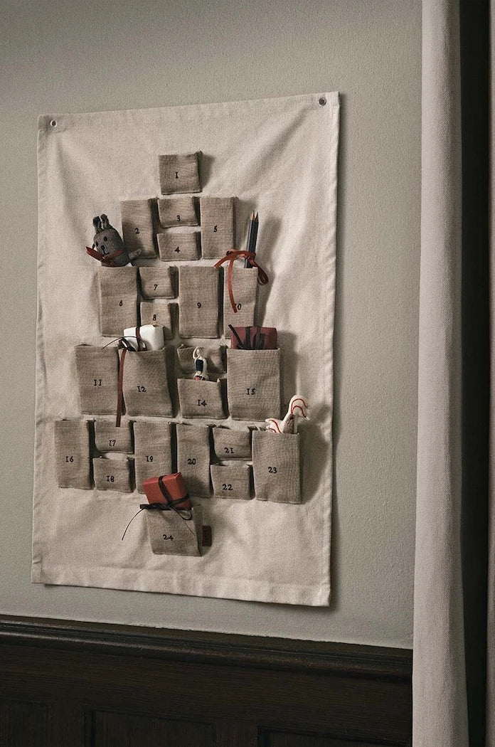 Çocuklar için Advent takvimi ferm LIVING Pine Christmas Calendar