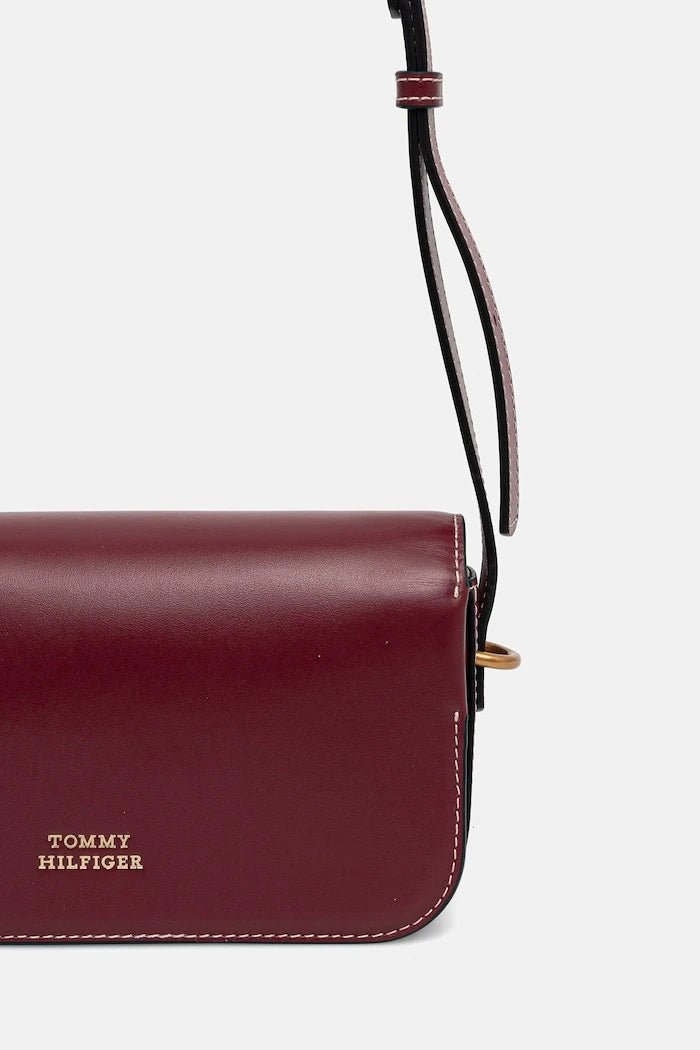 Tommy Hilfiger ayarlanabilir saplı kadın deri çanta