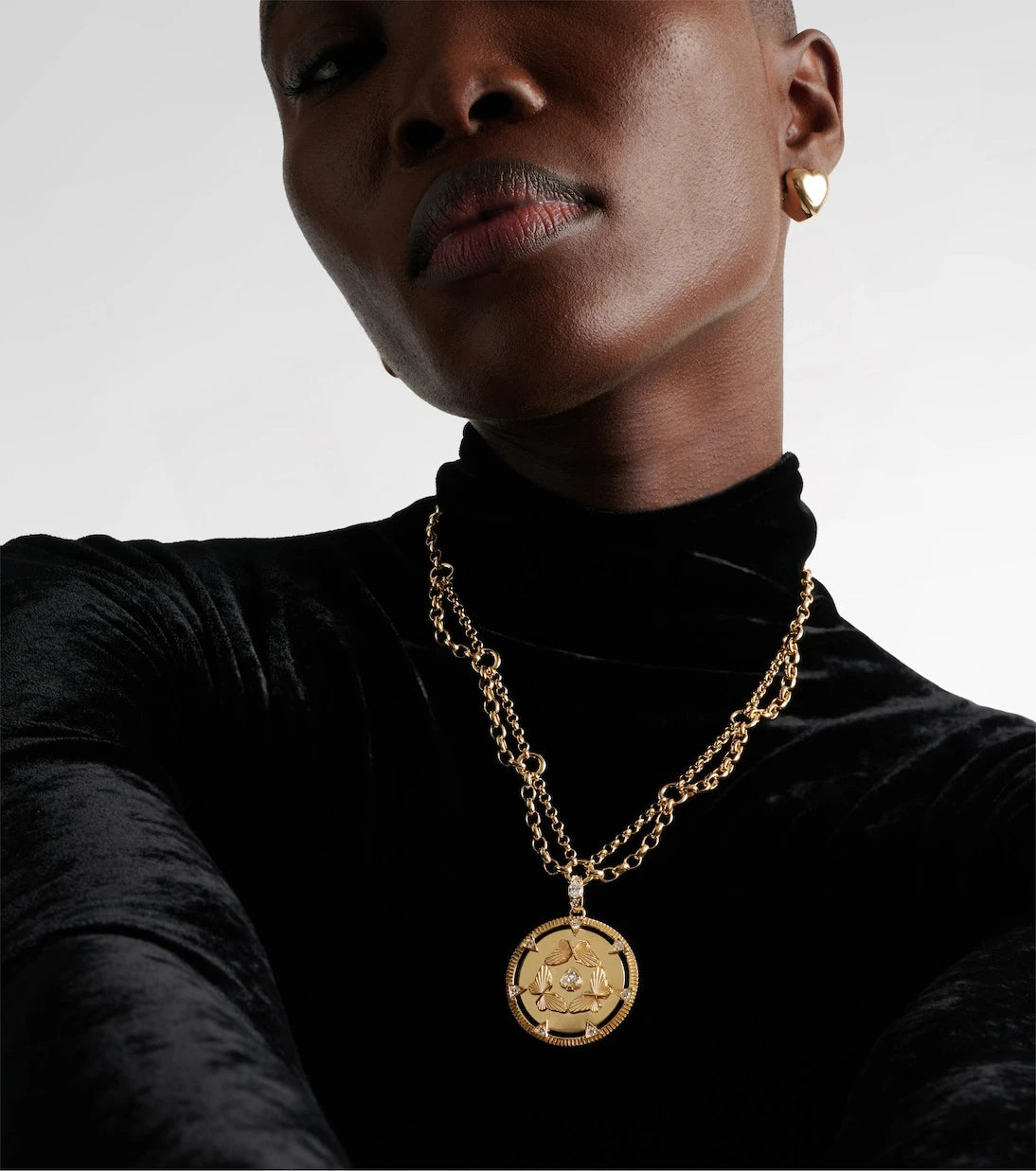 FoundRae - Reverie Oversized 18k gold pendant with diamonds
