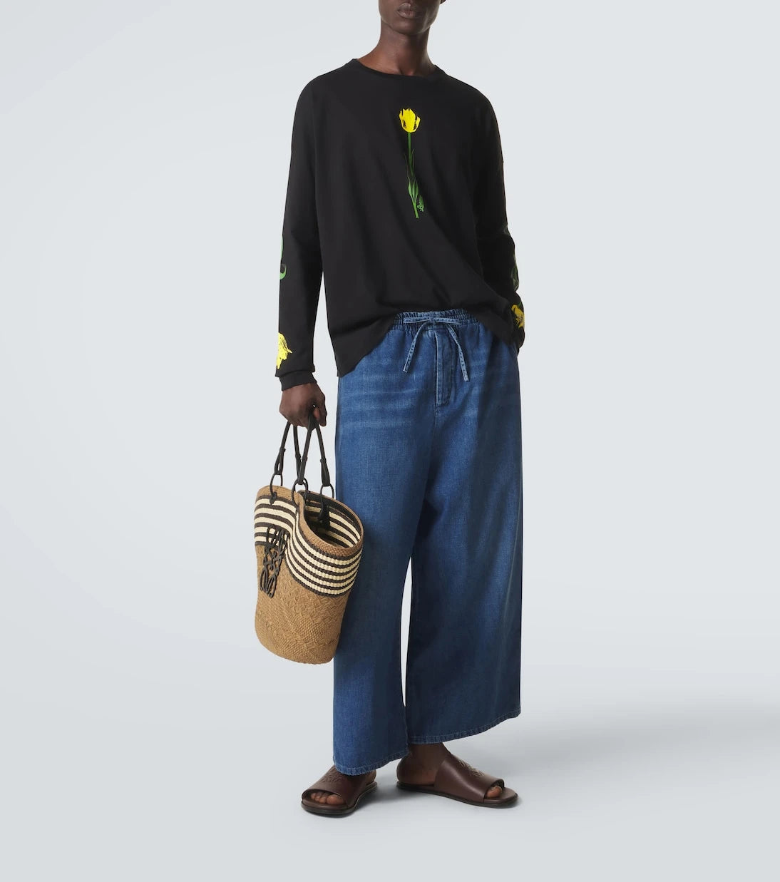 Loewe - جينز بأرجل واسعة وقصة قصيرة من مجموعة Paula's Ibiza