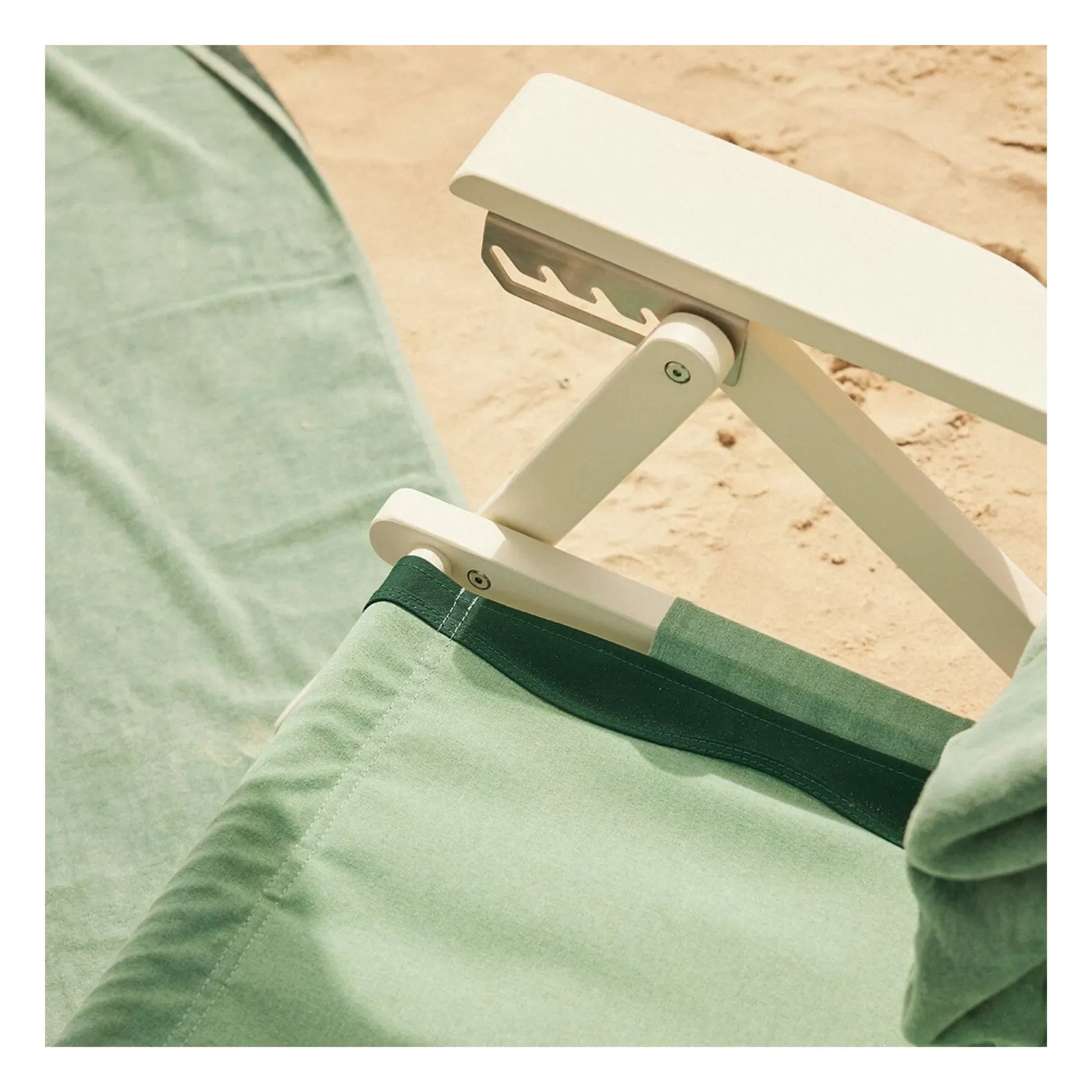 Business & Pleasure Co. - Tommy chair | Green