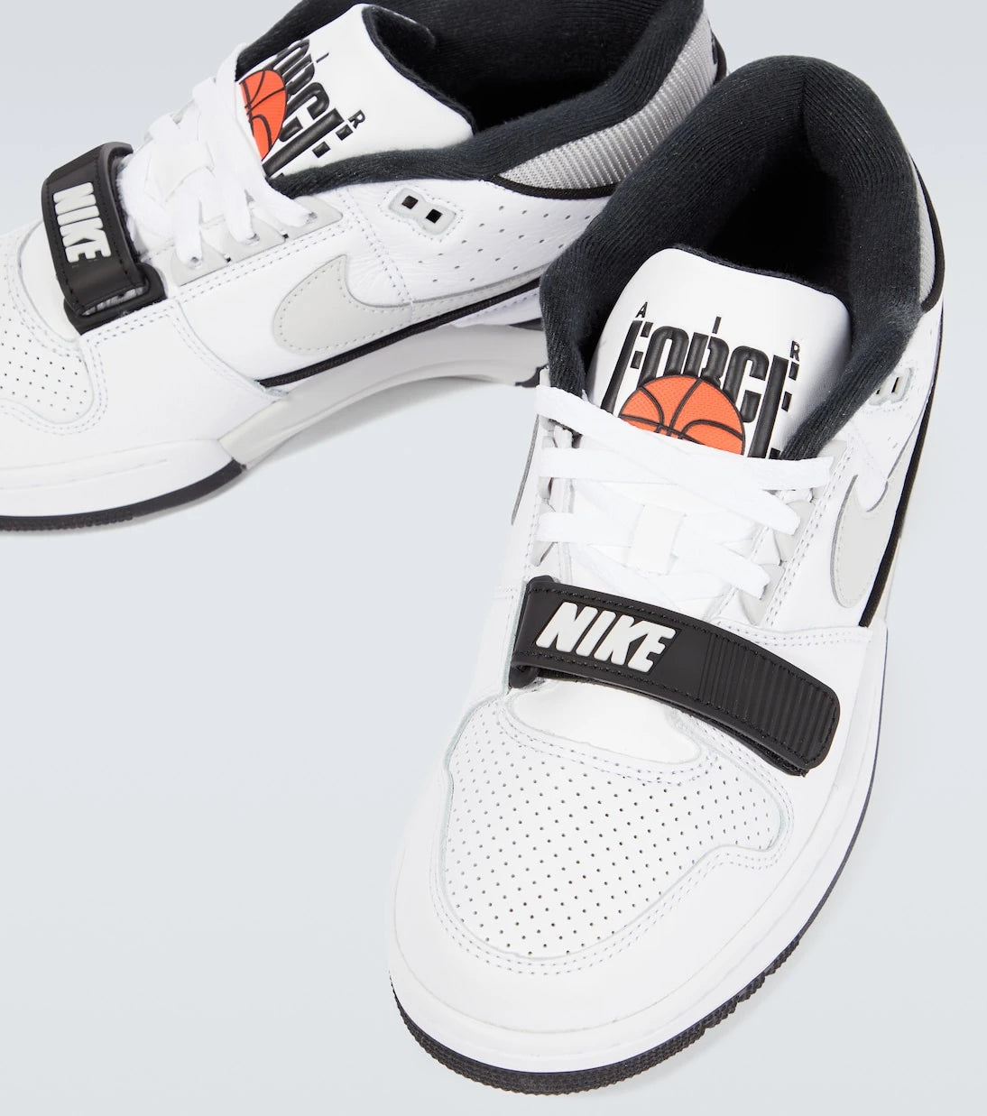 Nike - حذاء رياضي جلد Air Alpha Force 88