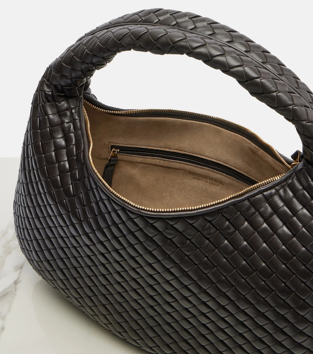 Bottega Veneta - Veneta Intrecciato Medium shoulder bag