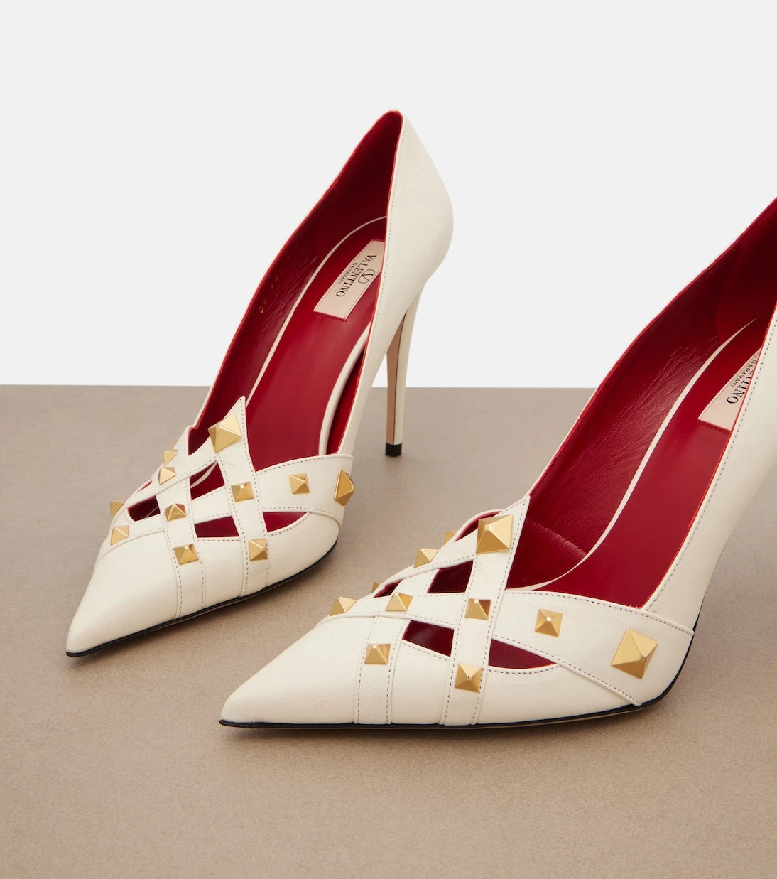 Valentino Garavani - Studdy leather pumps