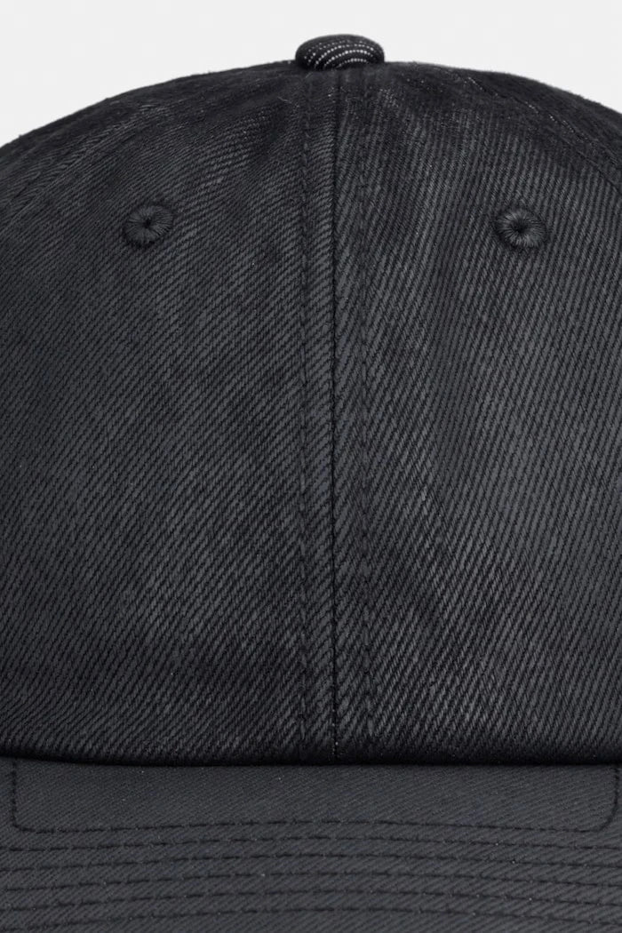 Levi's бейзболна шапка от памук Coated x PRIDE