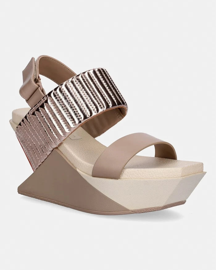 United Nude Кожени сандали на клин Delta Wedge Puffier