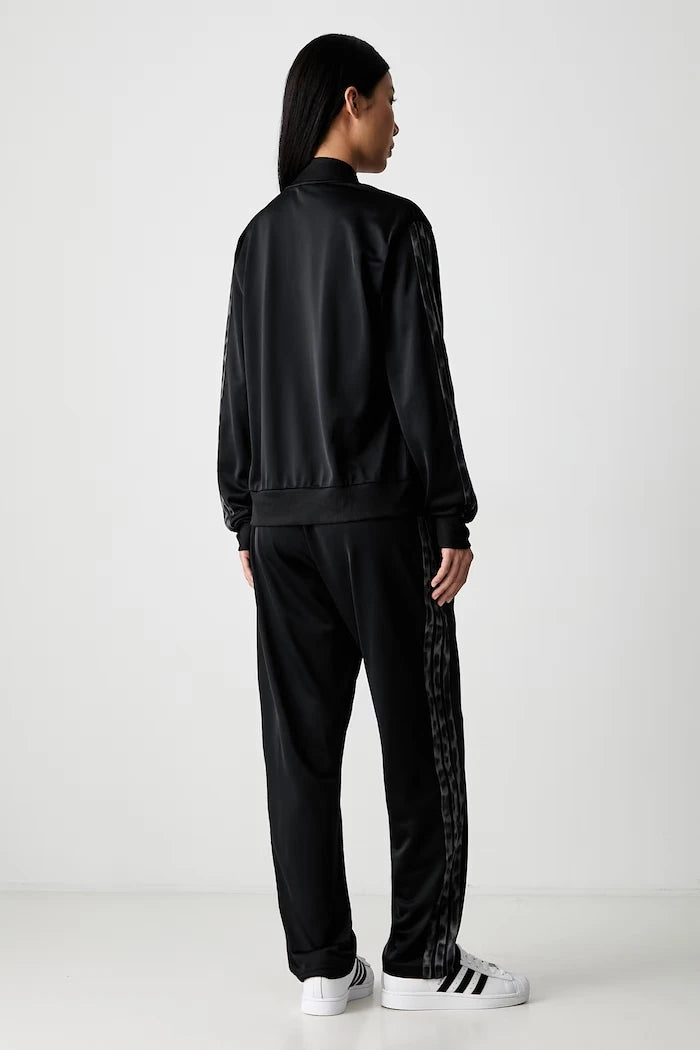 adidas kadın eşofman takımı Essentials