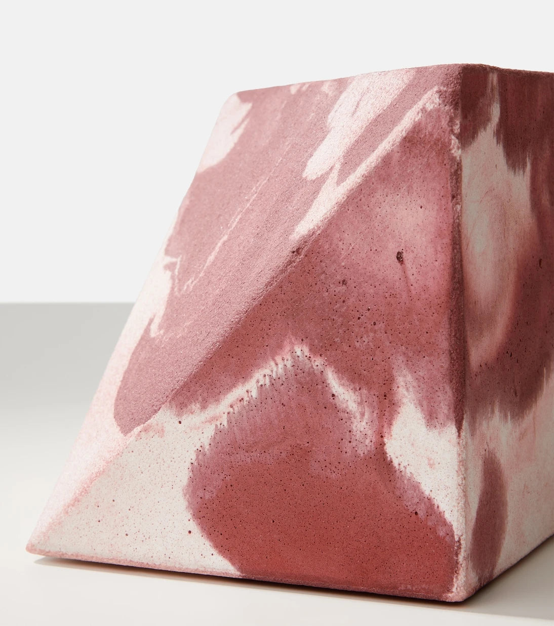 Michaël Verheyden - Concrete bookend