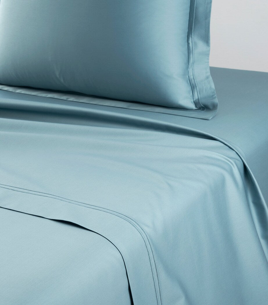 Triomphe Super King Flat Sheet (270cm x 295cm)