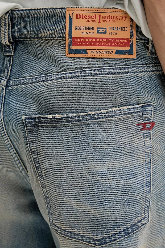 Diesel дънки tapered мъжки 2024 D-MACS L.32