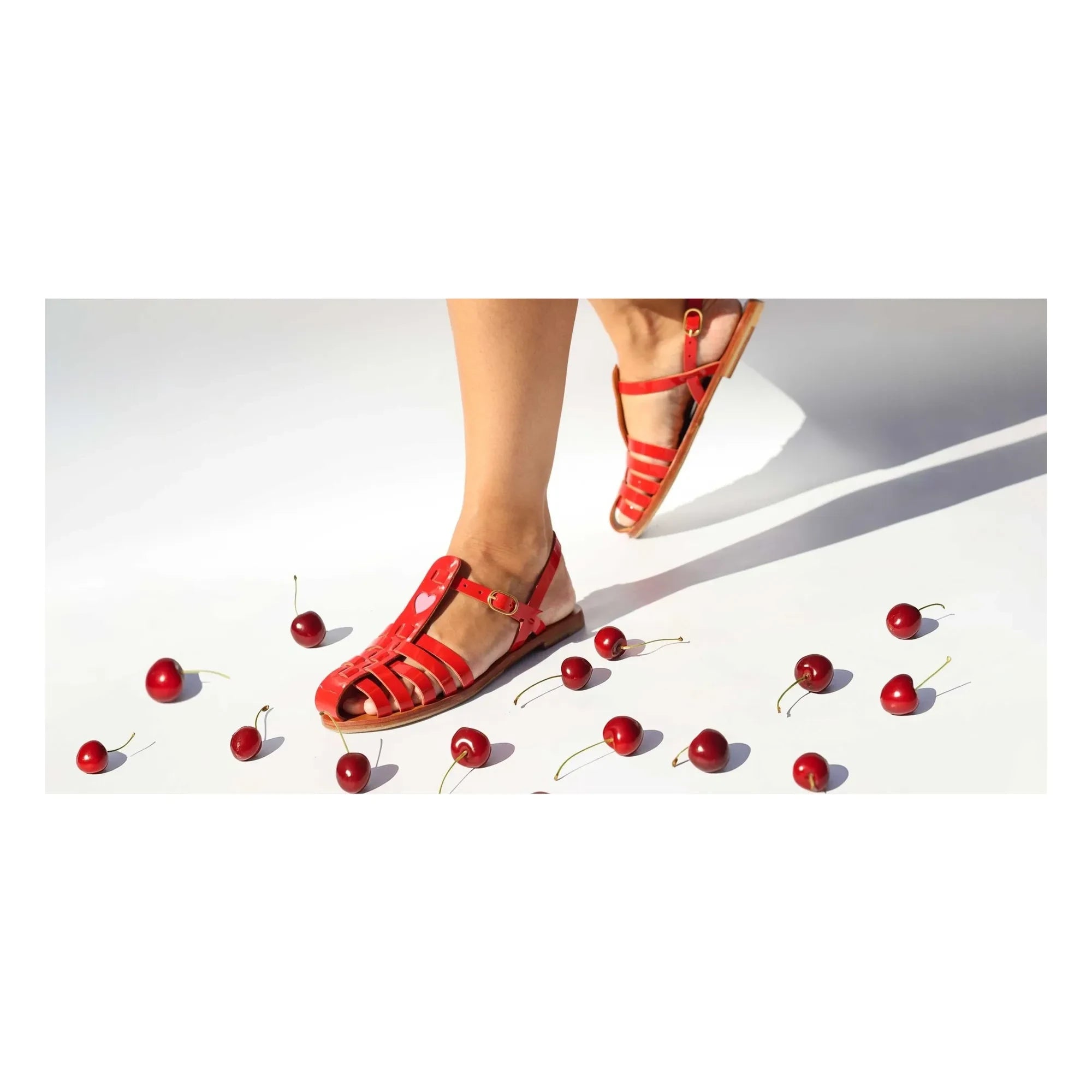 Mama Praïa - Fisherman Glossy Coeur sandals | Red