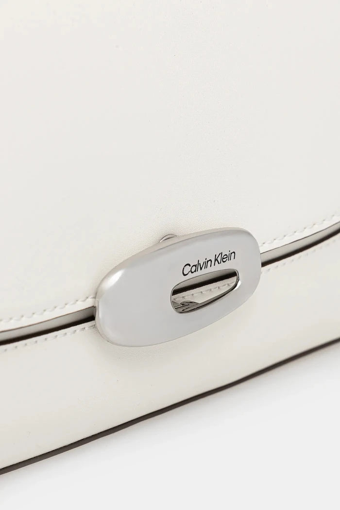 Чанта Calvin Klein