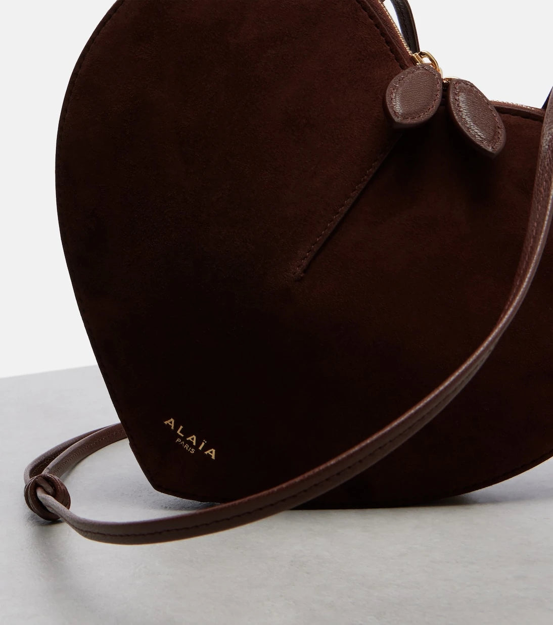 Alaïa - Le Cœur Small leather and suede shoulder bag