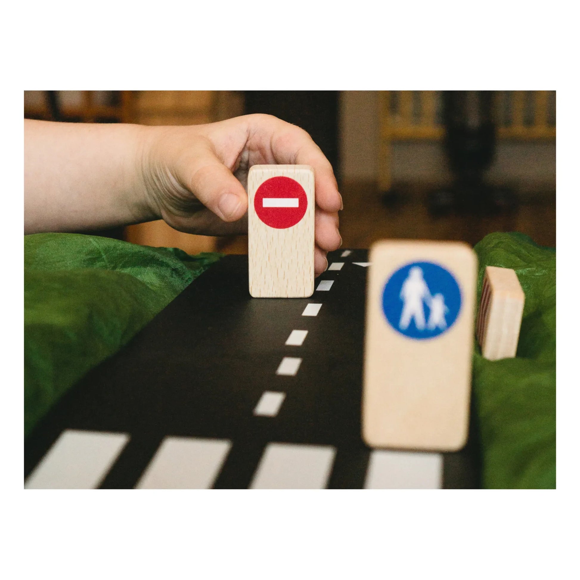 Waytoplay - Traffic signs