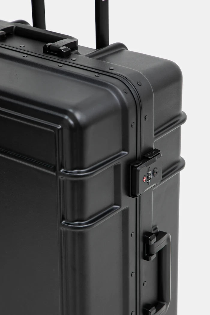 Eastpak Resist'R Case L 78x50x29 cm