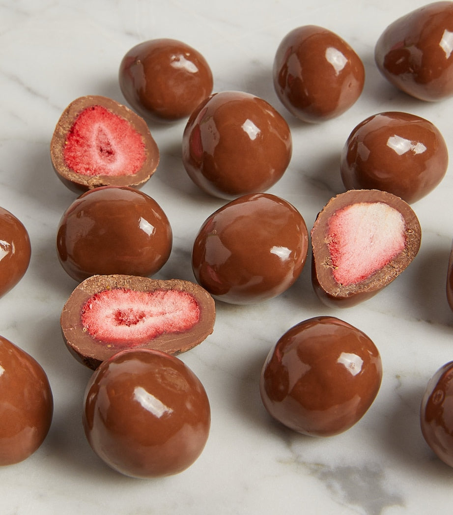 Milk Chocolate Strawberries (230g)