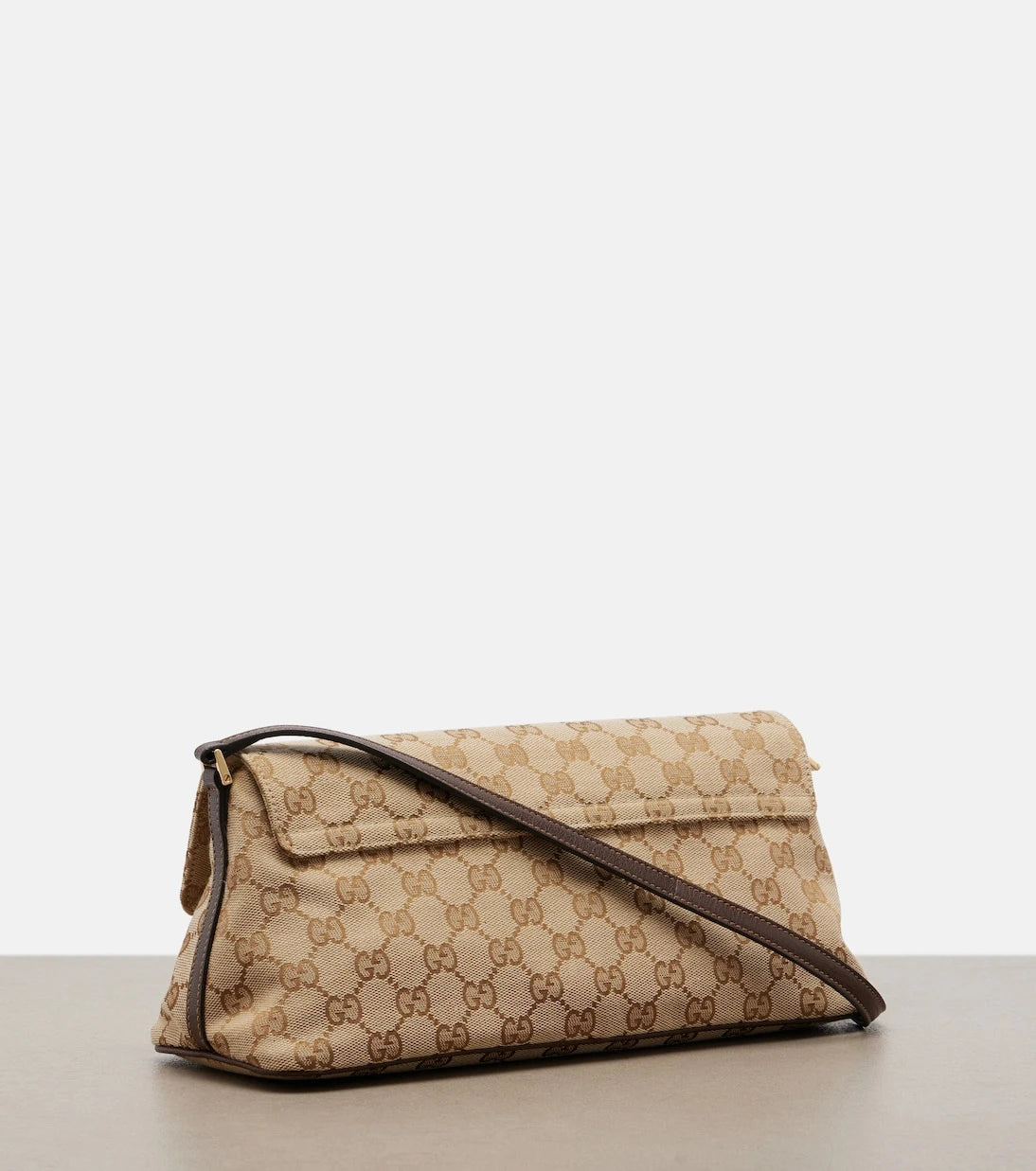 Gucci - Madison Medium GG canvas shoulder bag