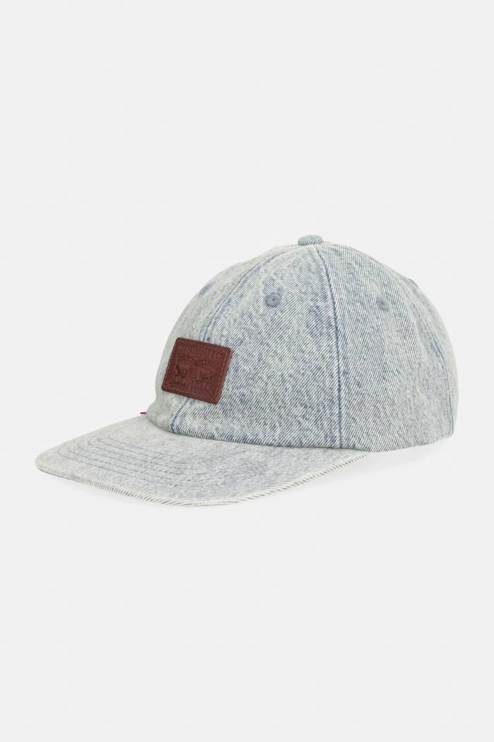 Дънкова шапка с козирка Levi's RELAXED DAD HERITAGE