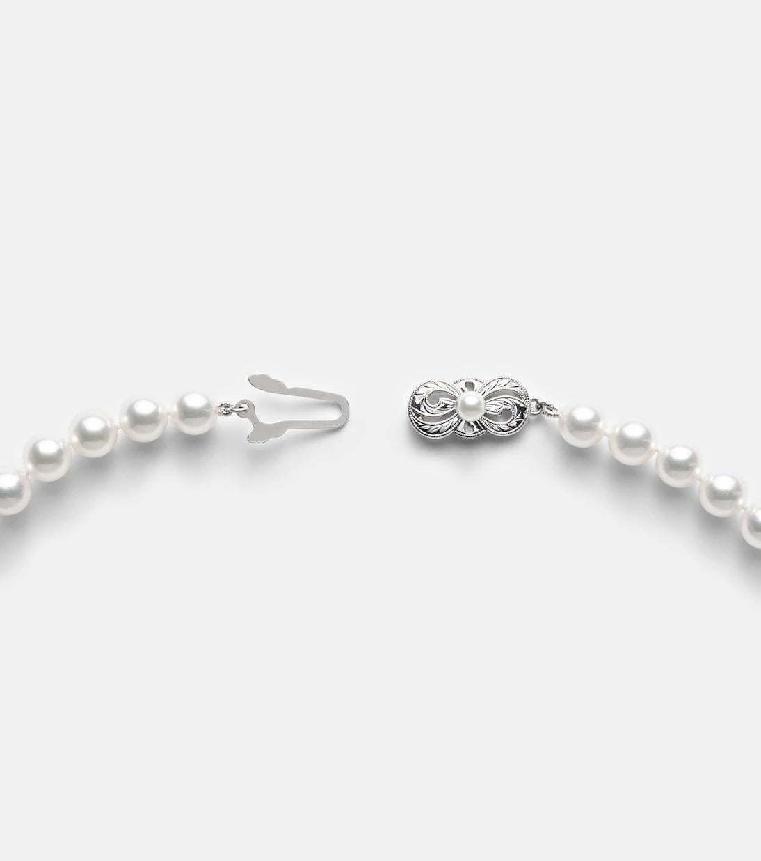 Mikimoto - 18kt white gold necklace with pearls