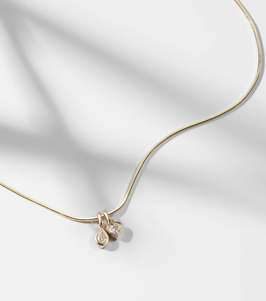 Roxanne First - 14kt gold pendant necklace with diamonds