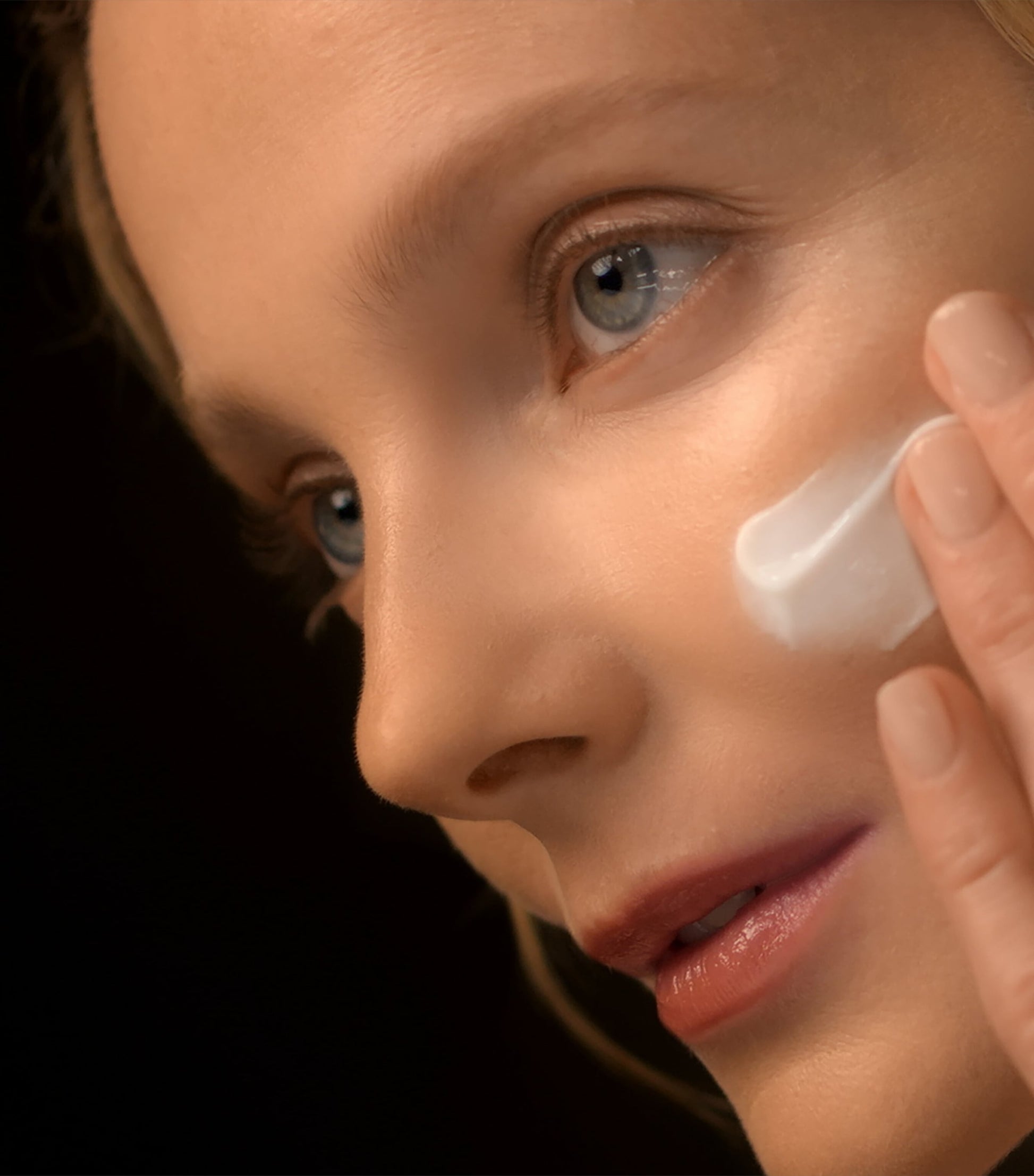 Re-Nutriv Ultimate Diamond Transformative Brilliance Soft Creme Moisturiser (30ml)