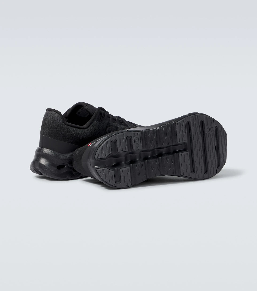 On - Cloudtilt running shoes