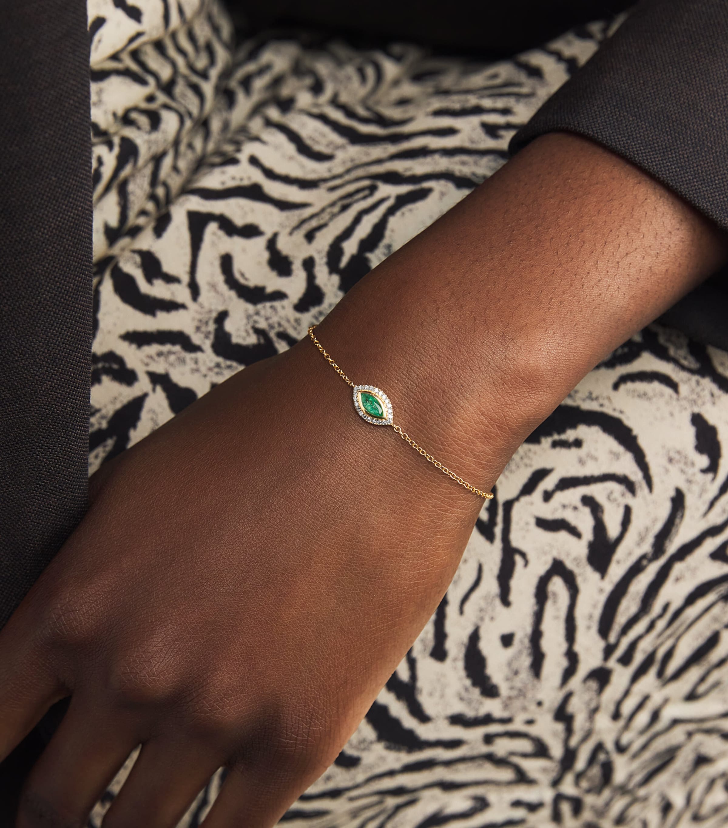 SHAY Yellow Gold, Diamond and Emerald Evil Eye Bracelet