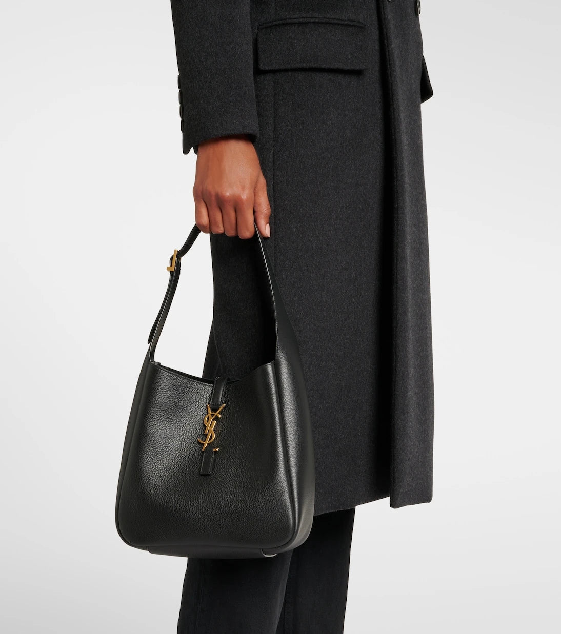 Saint Laurent - Le 5 à 7 Small leather shoulder bag
