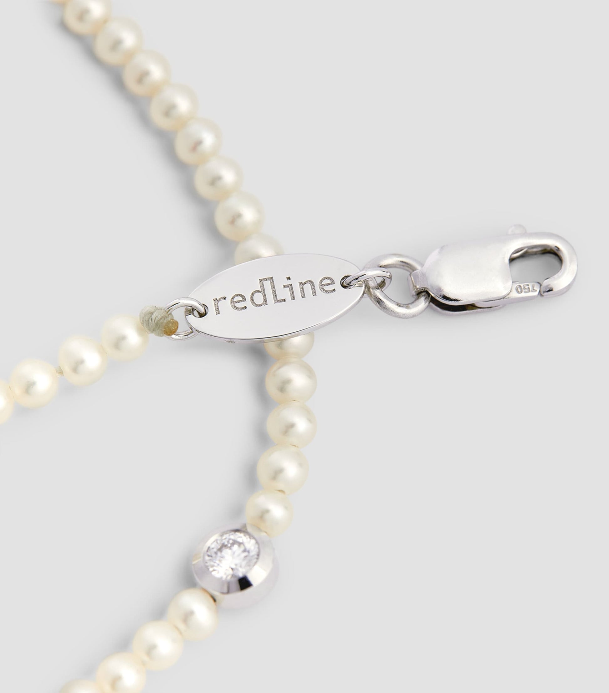 White Gold, Diamond and Pearl Bébé Pure Bracelet