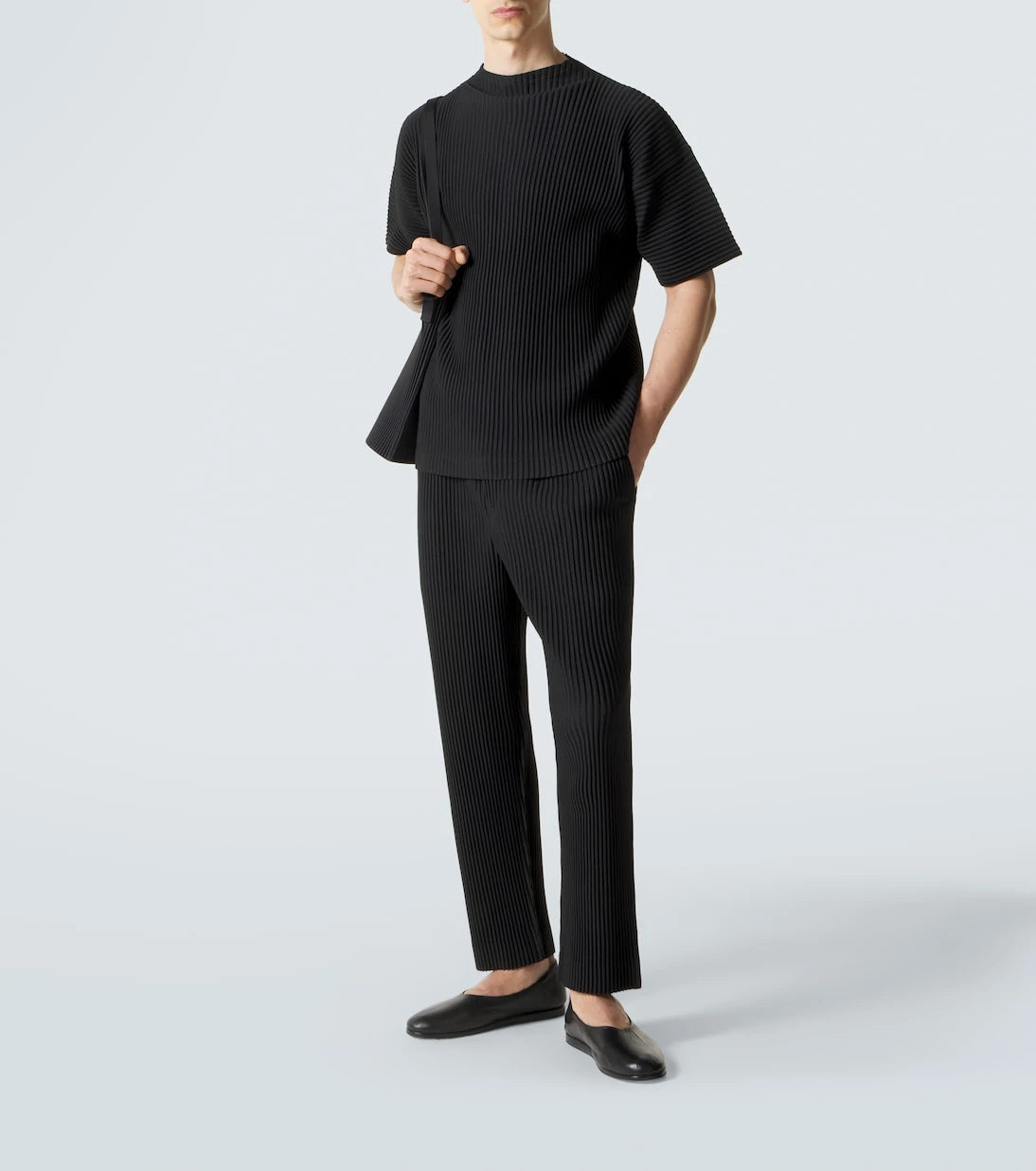 Homme Plissé Issey Miyake - بنطلون Tuxedo Pleats مستقيم