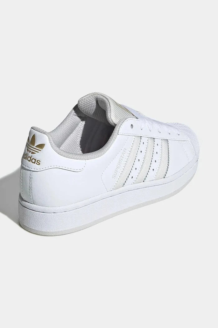 Детски кожени маратонки adidas Originals SUPERSTAR II