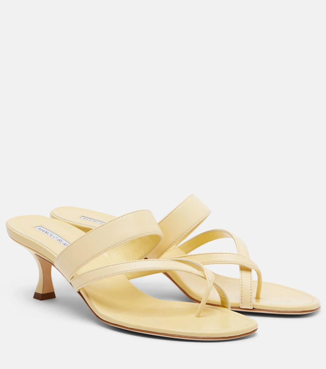 Manolo Blahnik - صنادل Susa الجلدية