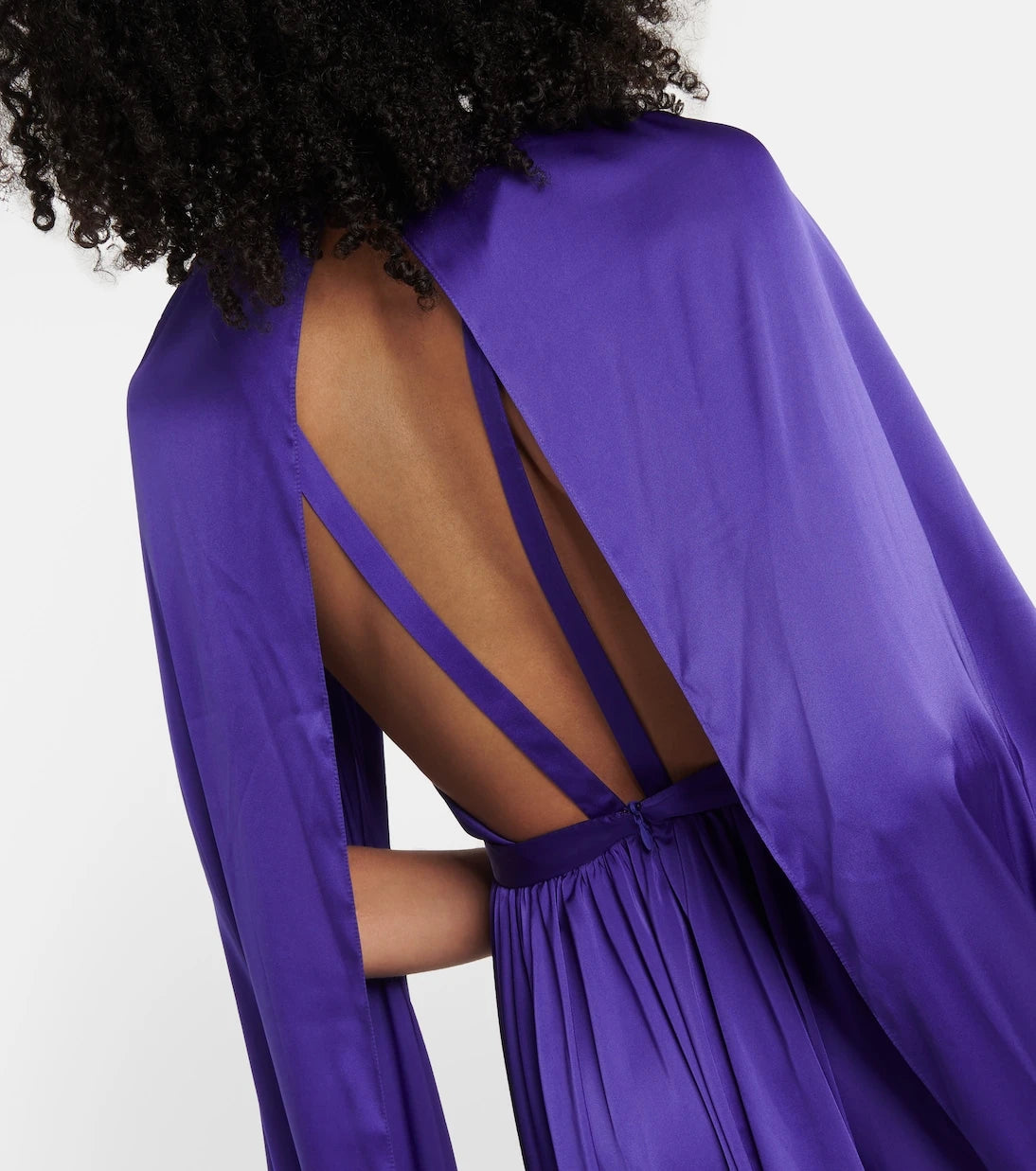 Safiyaa - Bridal chiffon cape gown