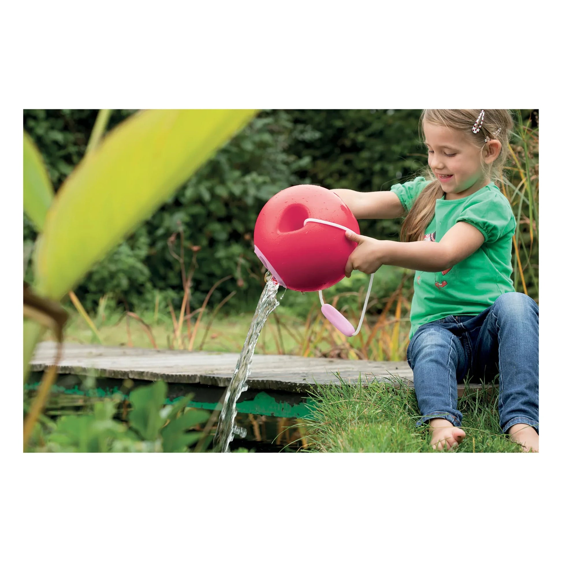 Quut - Ballo Bucket | Cherry red