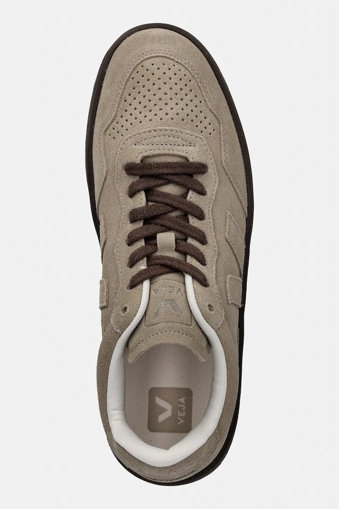 Veja V-90 SUEDE маратонки дамски от велур