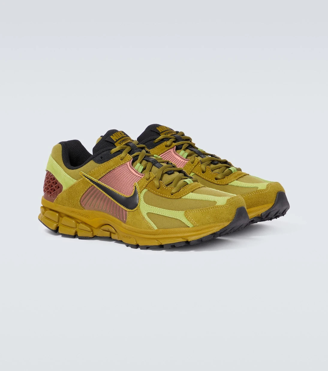 Nike - Zoom Vomero 5 suede sneakers