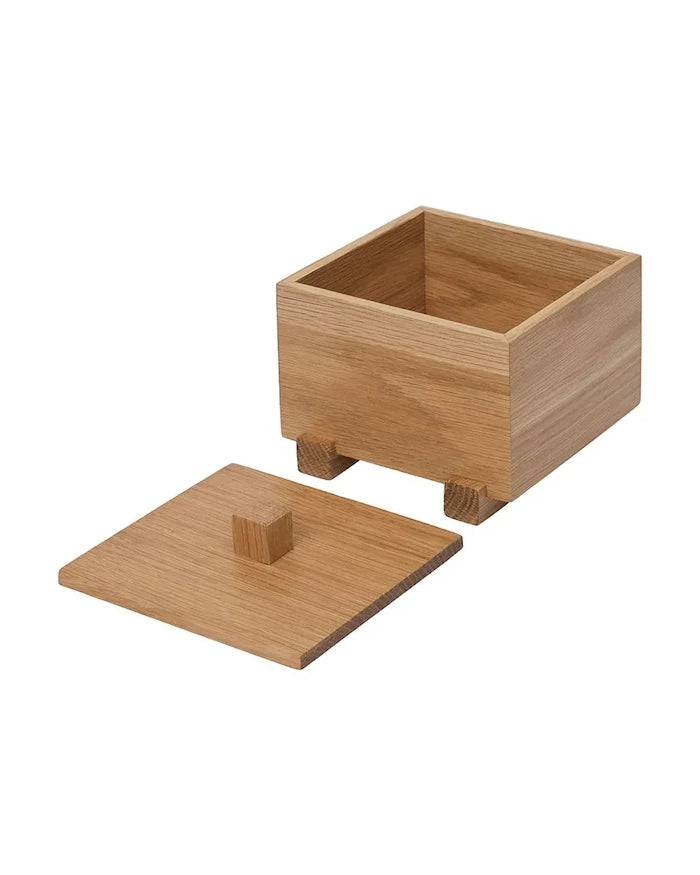 Ferm Living meşe ağacından saklama kutusu 9,5 x 10 x 11 cm
