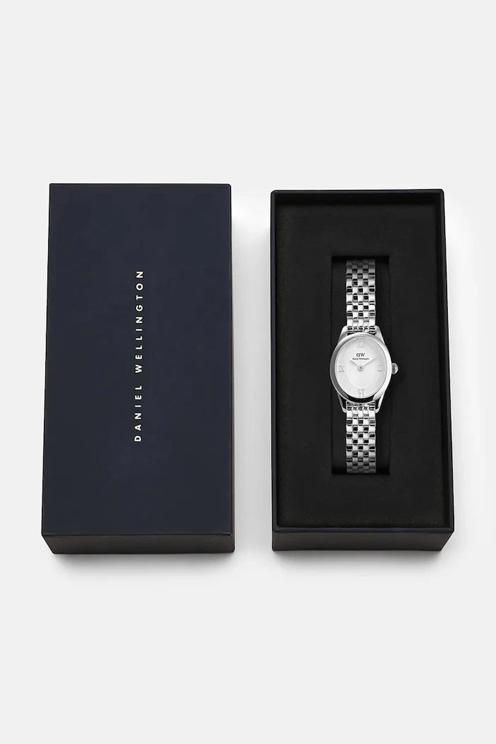 Часовник Daniel Wellington