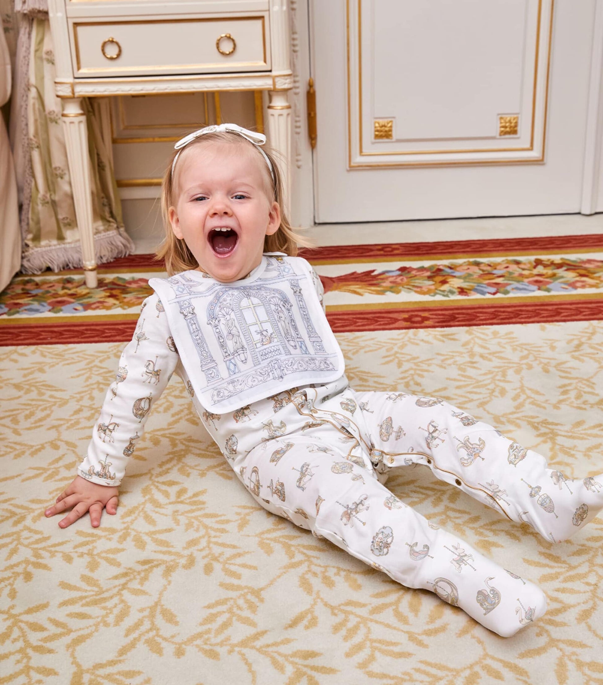 Carousel Print All-In-One (9-12 Months)