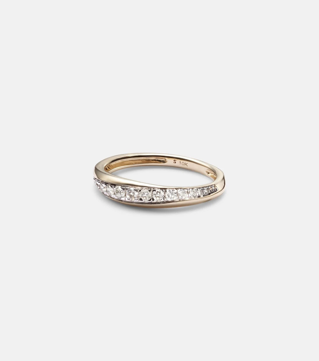 Stone and Strand - 10kt yellow gold ring with diamonds