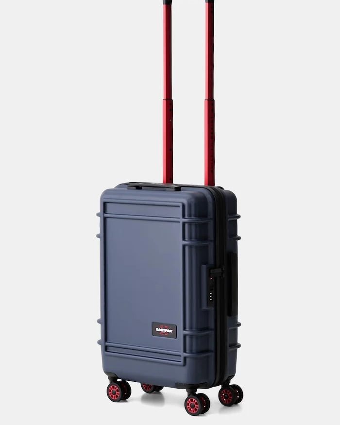 Eastpak твърд куфар RESIST'R ZIP CABIN