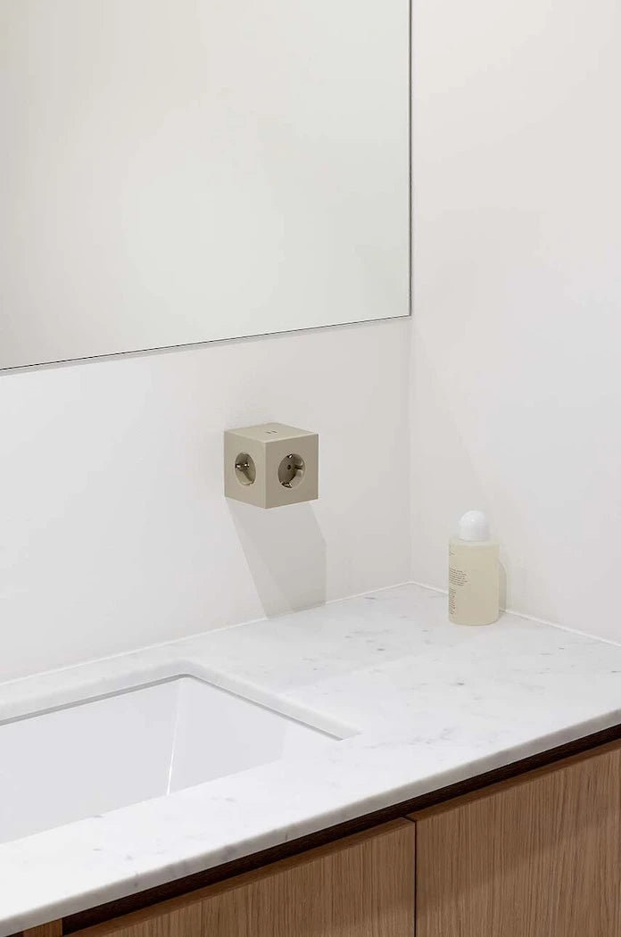Модулен разклонител Avolt Square 2, USB-C