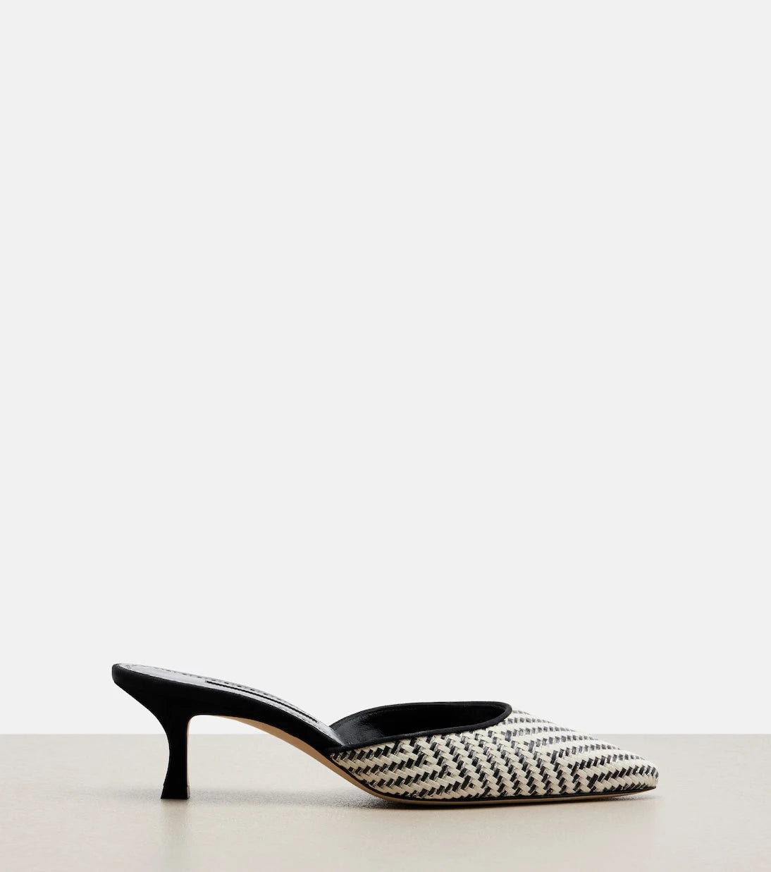 Manolo Blahnik - BB woven pumps