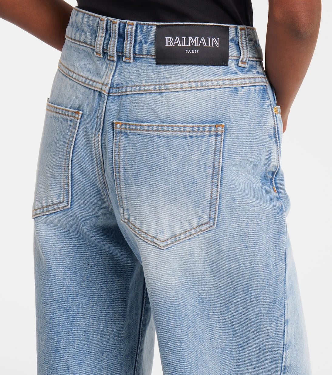 Balmain - جينز بقصة أرجل واسعة وخصر متوسط الارتفاع