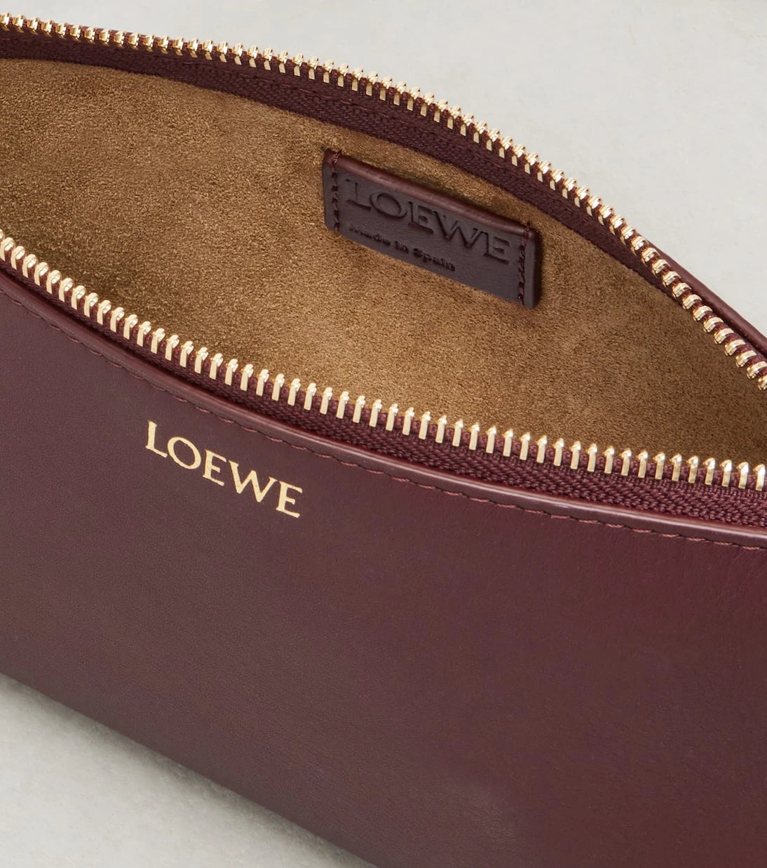Loewe - حقيبة كتف Joya الجلدية